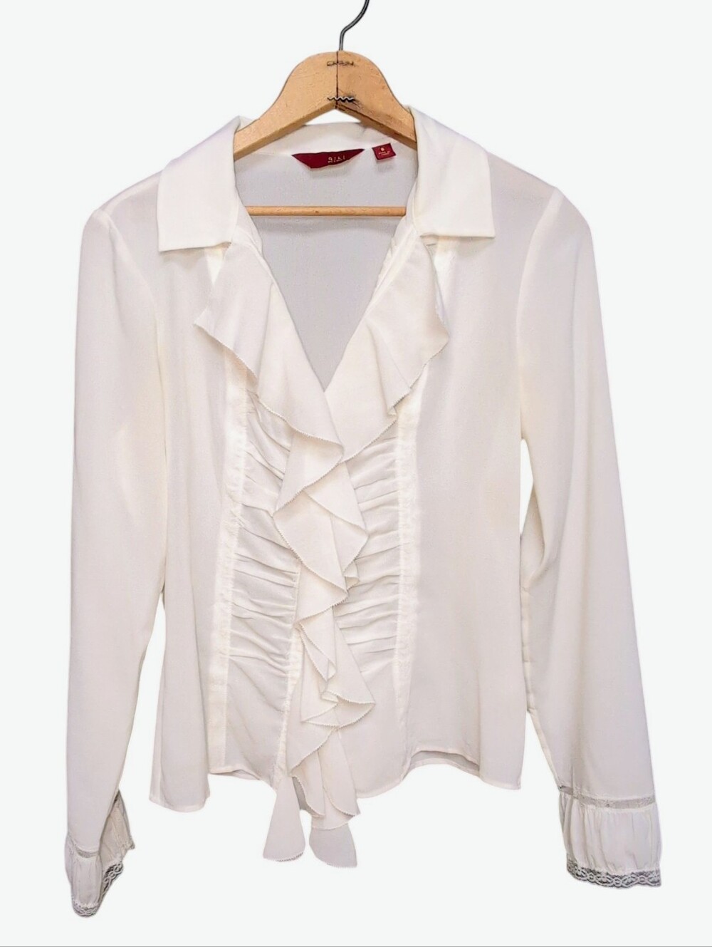 Gili Romantic V-neck Long sleeve Ruffle Blouse Cream White Flowy Women's size 6